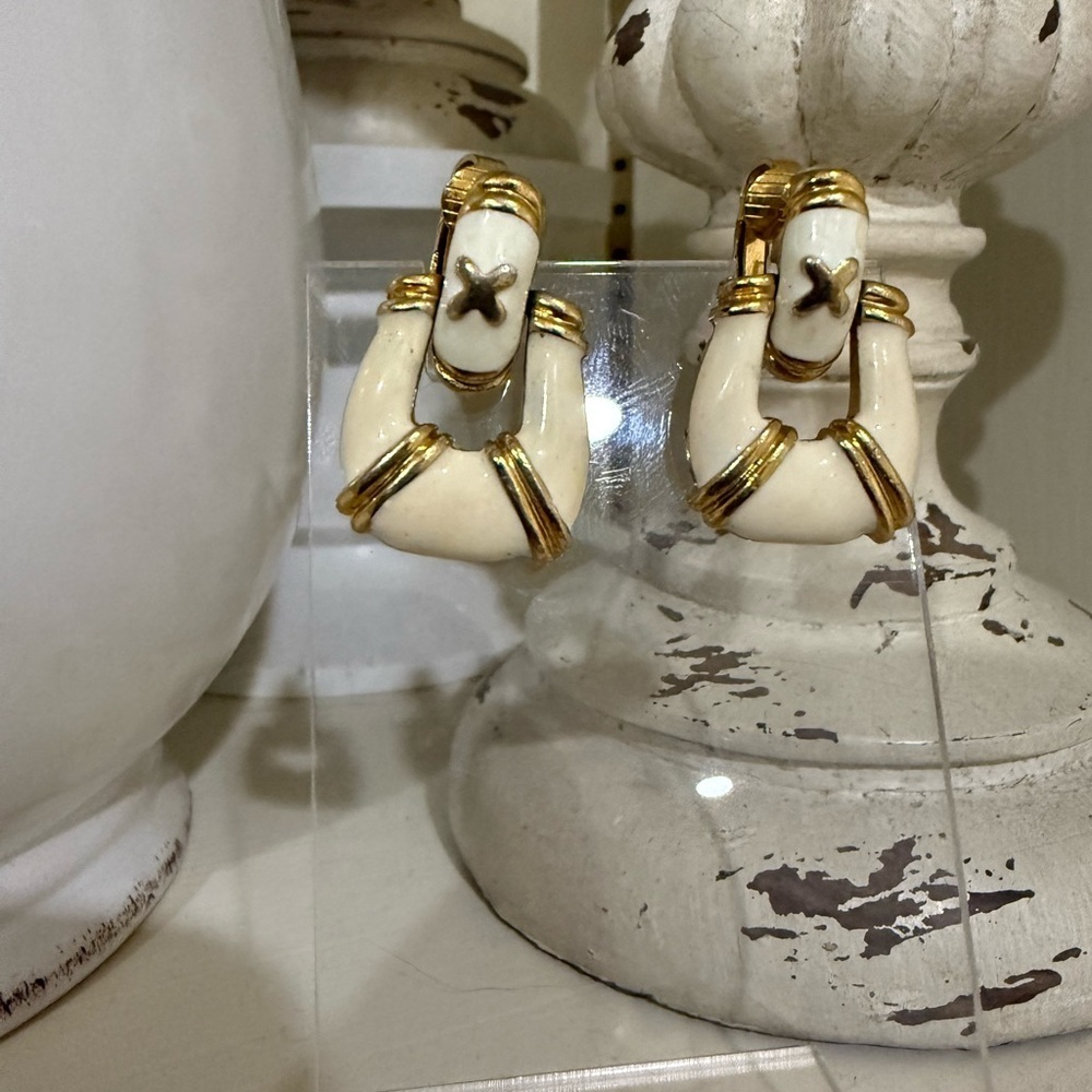 Avon Gold and Cream Enamel Door Knocker Earrings - Clip On